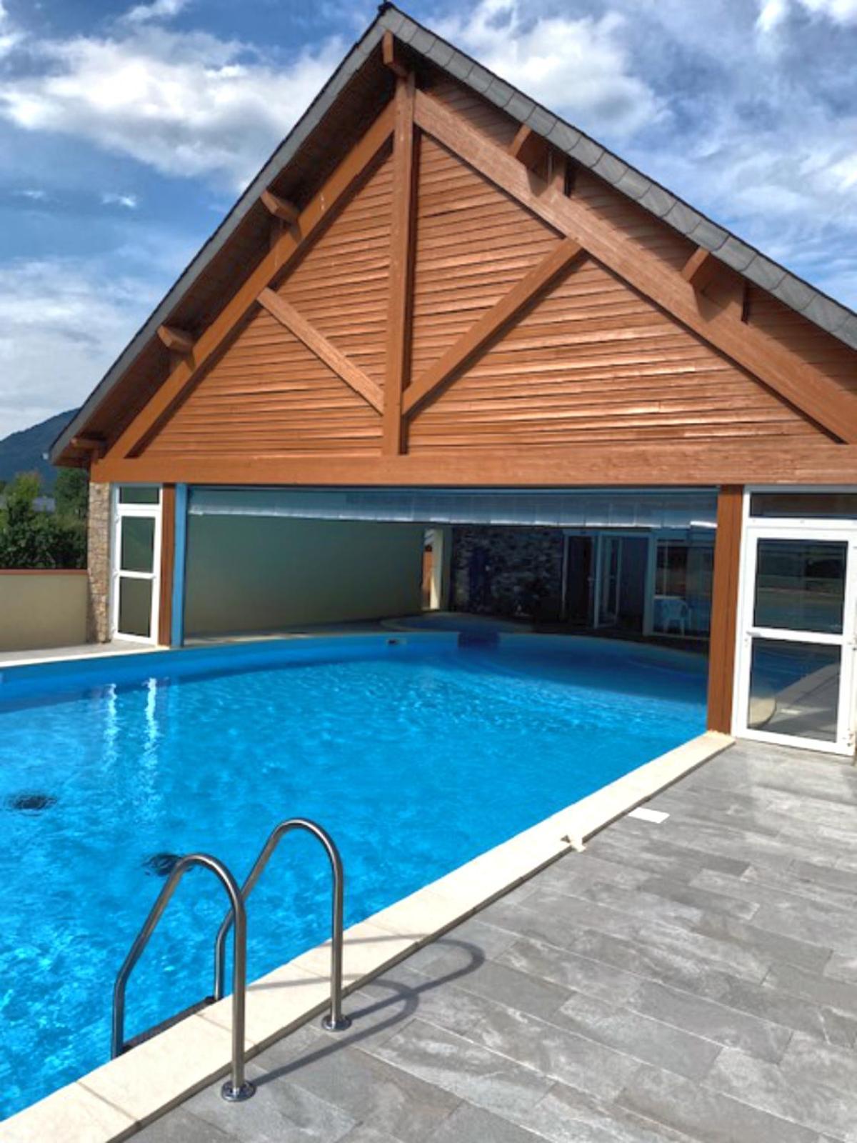 A 208 Pics D'Aran Apartment Bagneres-de-Luchon Exterior photo